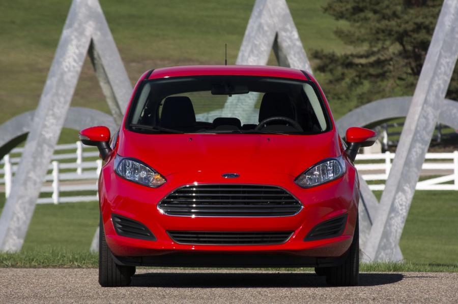 Ford Fiesta 1.0L EcoBoost 2014 года  (фото 6 из 23)